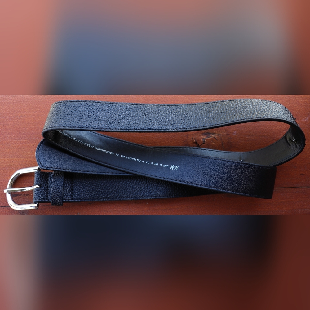 H&M Faux Leather Black Buckle Belt Size S